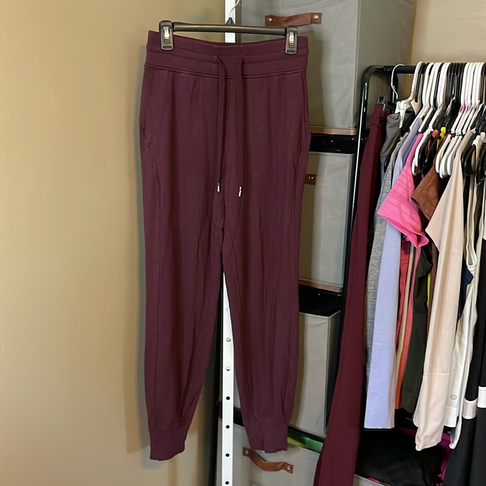 Lululemon Ready to Fleece High Rise Jogger Sz 6 Heathered Cassis MicroModal 6078